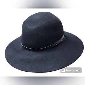 Sedancasesa Wide Brim Hat Size Medium 100%‎ Wool Black